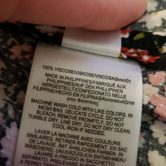 Brooks Brothers Floral Wrap Top Sz 8 - Picture 6 of 6